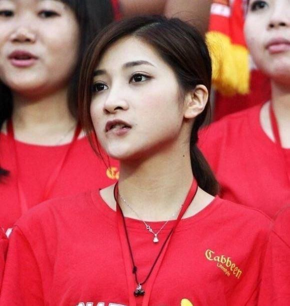 成人国产一区二区三区